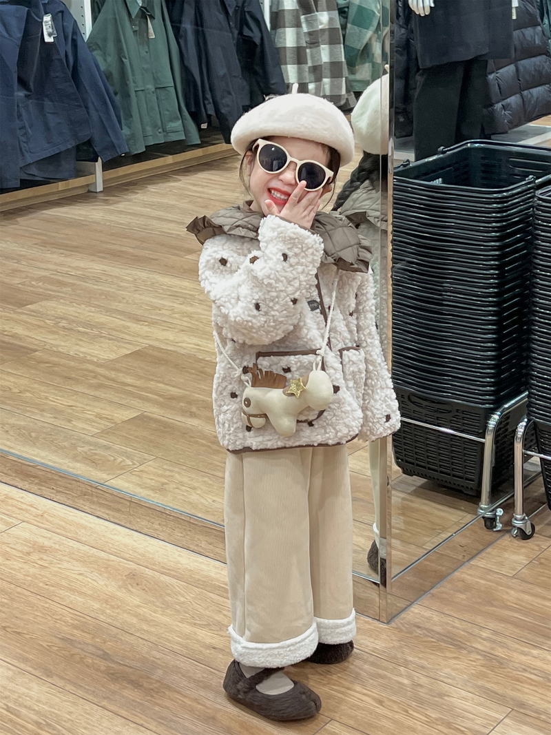 Cappotto spesso per ragazze in pelle scamosciata invernale composita in morbida pelle cerosa in lana di agnello con colletto per bambola a pois completamente ricamato_voghion.com
