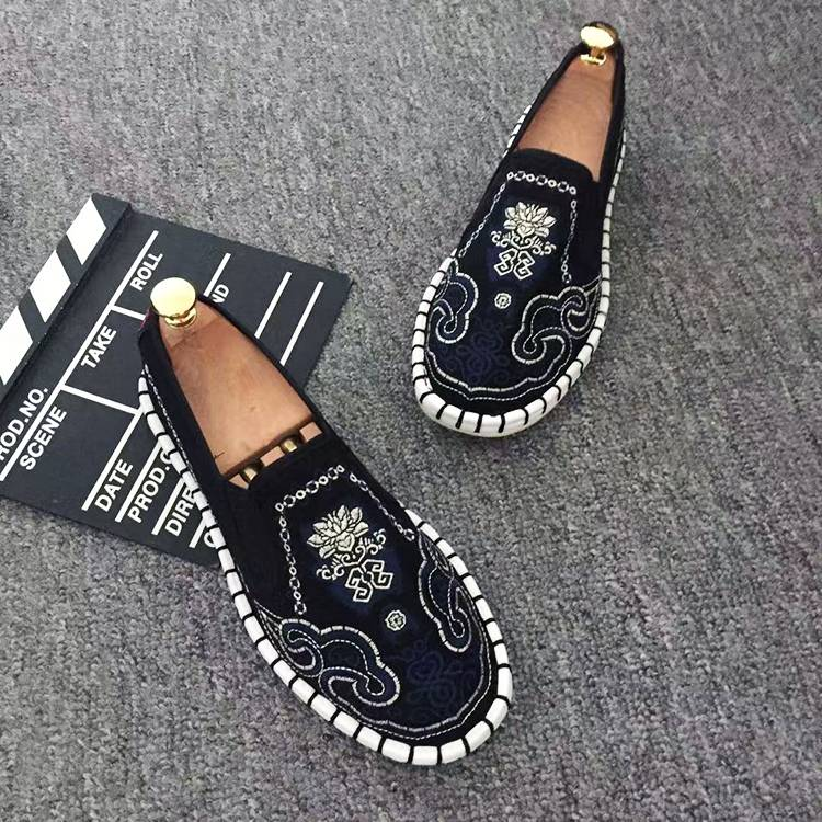 Leisure Embroidered Xishan Handmade Cloth Shoes Men And Women's Old Beijing Breathable Social Bean Shoes Canvas_voghion.com