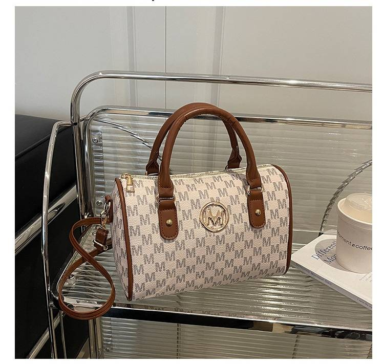 Stylish Shoulder Bag For Everyday Use Soft PU Bucket Bag With Zipper Closure Crossbody Handbag In Neutral Tones Functional For Work Or Leisure_voghion.com