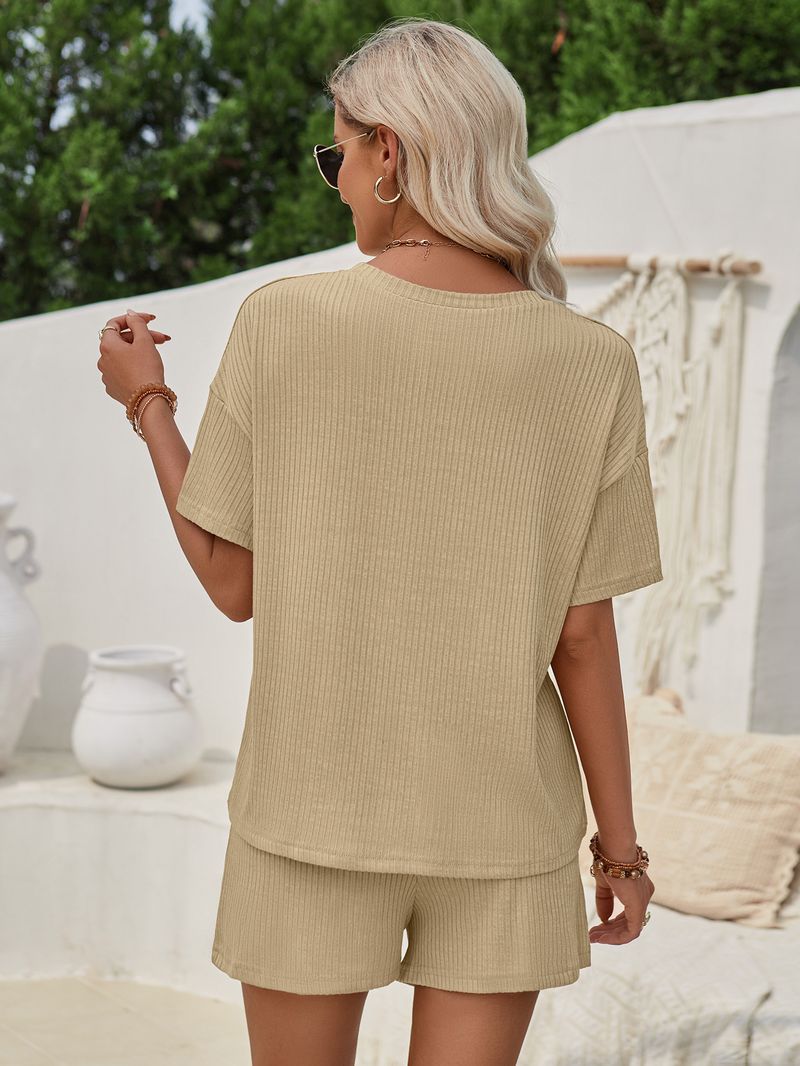women's clothing casual style loose round neck solid color short-sleeved tops and shorts suits_voghion.com