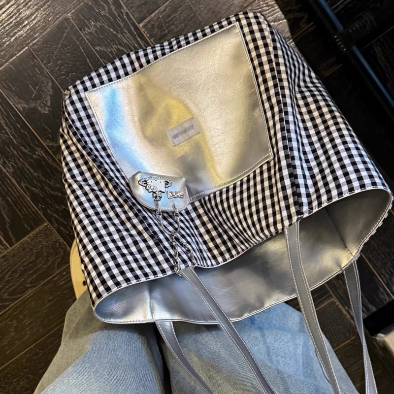 Double-Sided Silver Women's Tote Bag 2025 Fall/Winter New Black Checkered Large Capacity Bag_voghion.com
