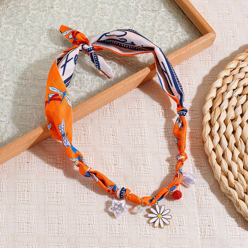 Collana con sciarpa di seta Collana con sciarpa di seta di lusso leggera e versatile con più ciondoli di perle di alta qualità_voghion.com
