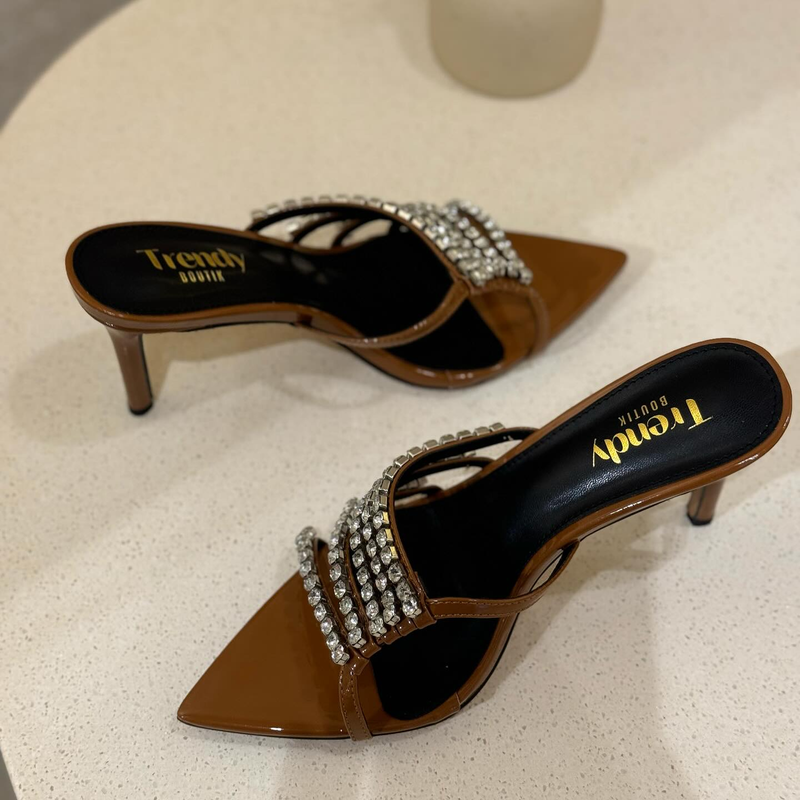 Dam sommar nya strass öppen tå tunna rem spetsiga halvhalsade höga klackar stilett mångsidiga sexiga mode sandaler_voghion.com