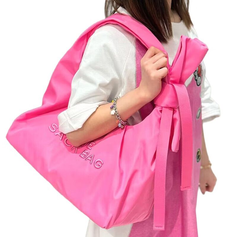 Ins Network Celebrity Same Sweet Spicy Bowknot Shoulder Armpit Borsa da donna di grande capacità 2025 Primavera ed estate Nuova moda Cento e uno_voghion.com