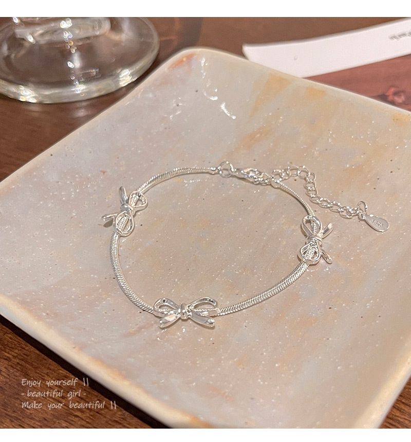 Bow snake bone chain bracelet women light luxury niche simple high end sense of the same style of Internet celebrity jewelry_voghion.com