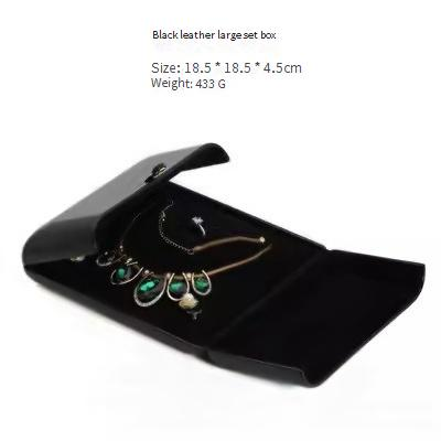 Portagioie in pelle nera con doppia apertura - Porta anelli, porta orecchini, porta collane e porta bracciali_voghion.com