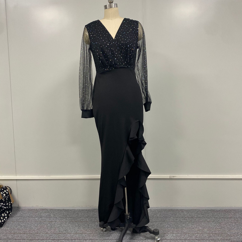 Damenbekleidung 2024 Frühling und Sommer Schwarzes, einteiliges, einfarbiges, temperamentvolles Pendlerkleid im Bohemian-Stil mit langem Rock_voghion.com