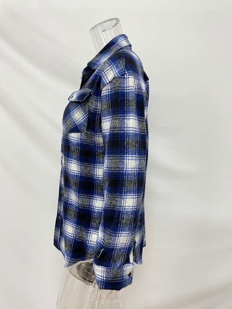 Camicia a quadri da donna nella lunga camicia cardigan con risvolto ampio_voghion.com
