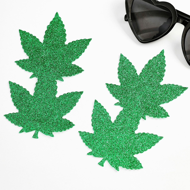 Grüner Glitzer-Brustaufnäher mit personalisiertem Brustwarzenaufnäher in Blattform_voghion.com