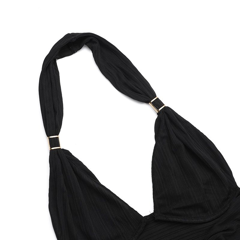 Completo due pezzi da donna con decorazione in metallo e gonna con scollo all'americana_voghion.com