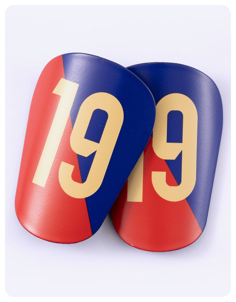 Soccer leg pads Adults and children shin protection thin and thin insert type protective gear_voghion.com