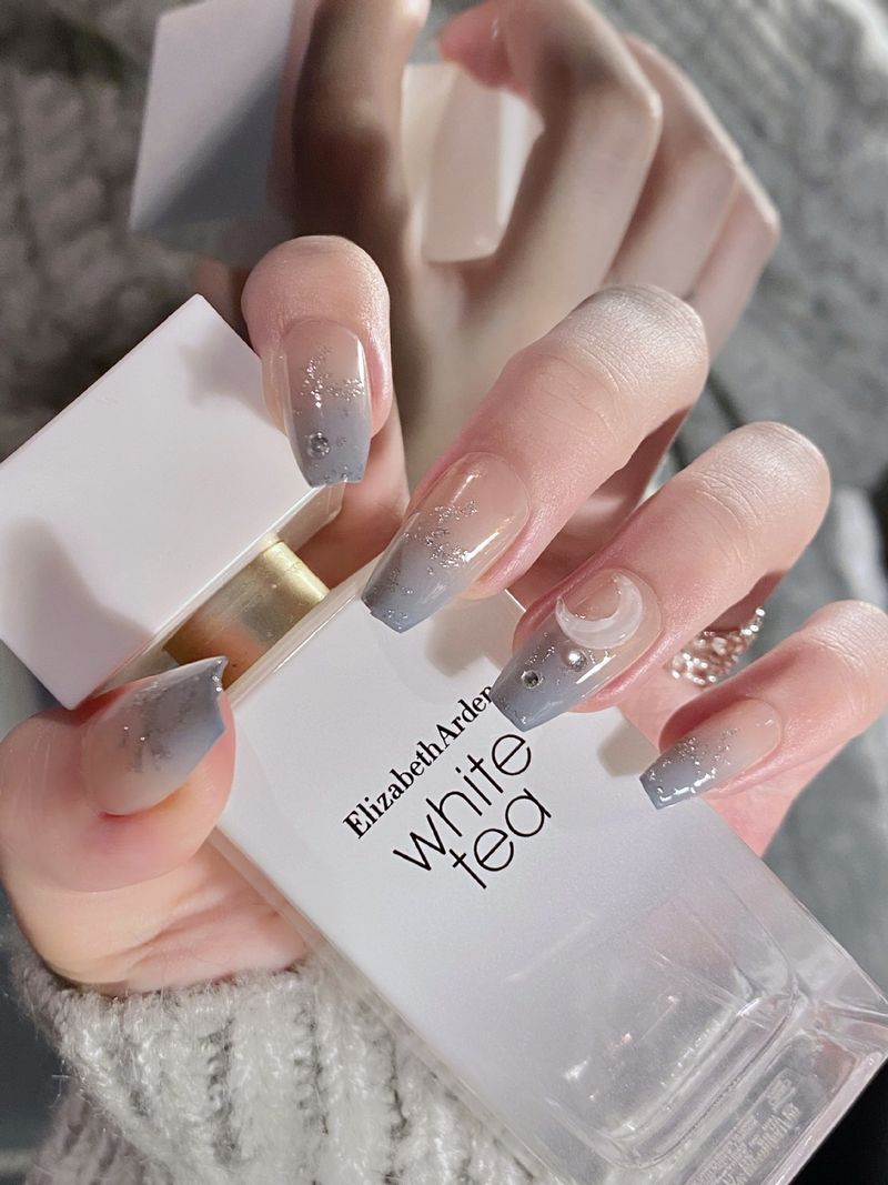Internet-Promi-dünner Stil, komplettes Werkzeugset, fertige Kunst-Patches, tragbare Nagelkunst, neuer Patch für weiche Nägel_voghion.com