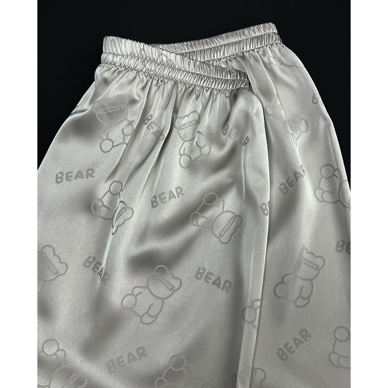 Dreiteiliges Schlafanzugset für Herren, leichter Luxus-Pyjama für Paare aus Seide, kurzärmelig, für Frühling und Herbst, bequeme Heimkleidung, kann draußen getragen werden_voghion.com