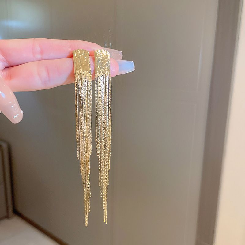 Silver Needle Inlaid Diamond Tassel Exaggerated Elegant High-end Feel Drop Earrings Personality Fashion Light New Ear_voghion.com