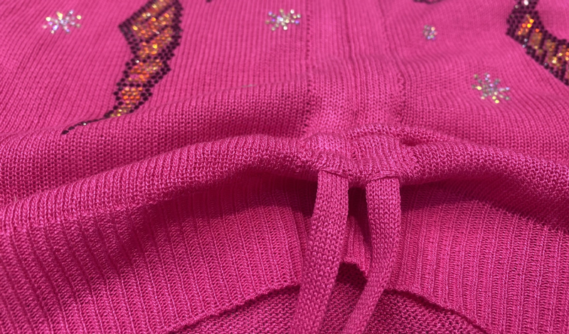 Ropa de mujer, prendas de punto para mujeres gordas mm, camiseta adelgazante de manga corta con escote en V y diamantes calientes_voghion.com