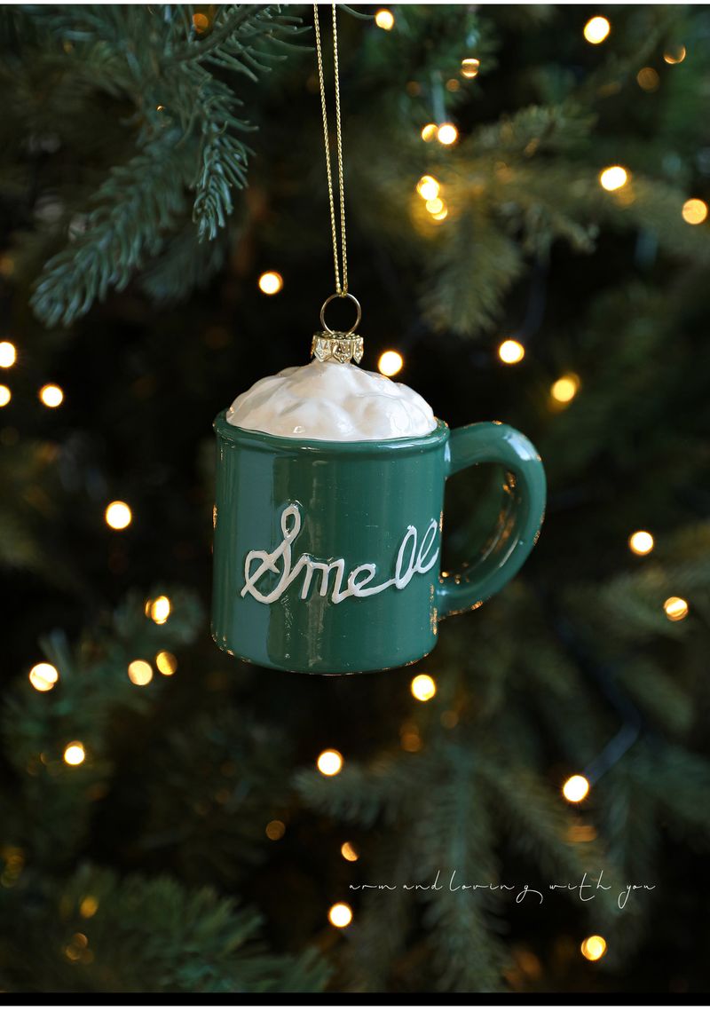 Festliches Set mit Christbaumschmuck zum Aufhängen – 6 bezaubernde Designs (Schlitten, Teetasse, Weihnachtsmann, Eisbär, Brotwagen)_voghion.com