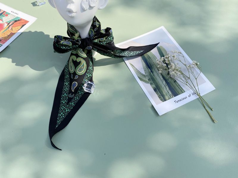 Französischer Stil Maulbeerseide Paisley Hals Damen Kleiner Diamant Schal Haarband_voghion.com