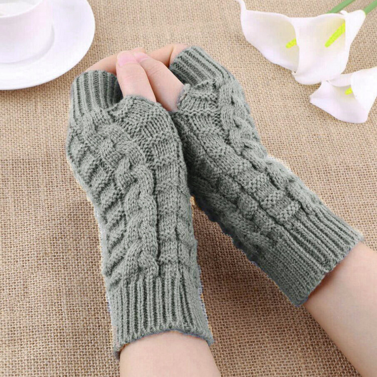 Men's Gloves Winter fingerless gloves women's computer short gloves warm and long gloves Japanese and Korean popular half finger wool flat gloves_voghion.com