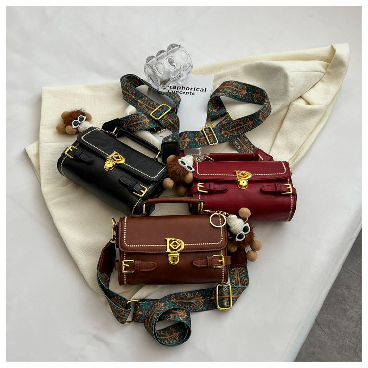 Petit sac délicat à bandoulière réglable, nouveau petit sac carré, tous les sacs à bandoulière peuvent être transportés, printemps 2023_voghion.com