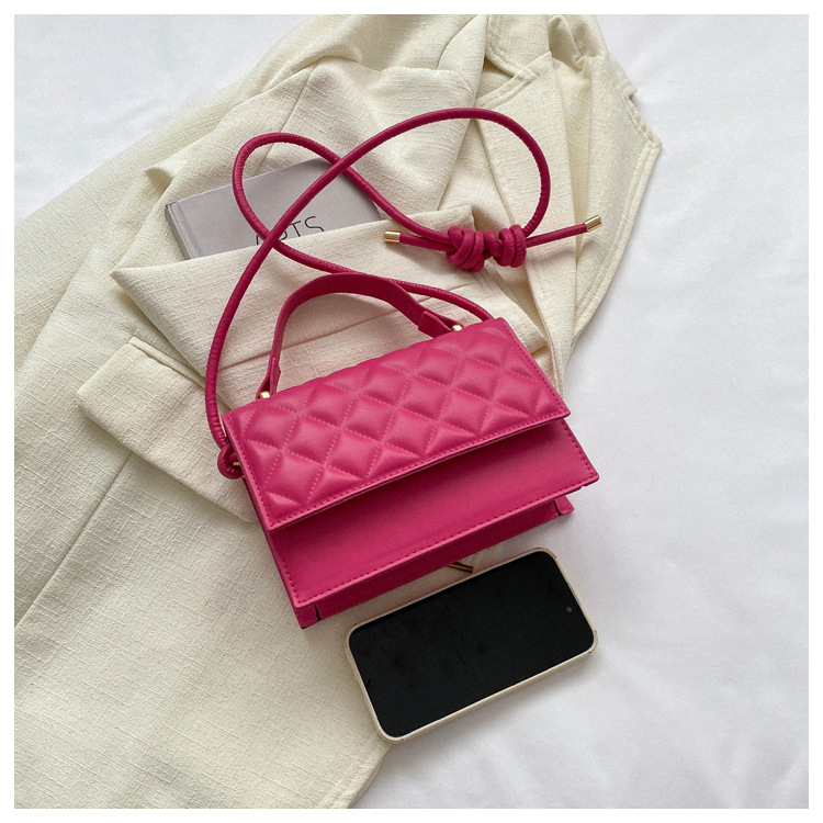2023 new fashion simple small fragrant wind women's bag net red niche women's bag rhombus single shoulder diagonal bag design sense_voghion.com