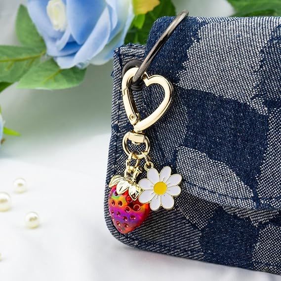 Süße Kirsche Erdbeere Tasche Zubehör Schlüsselanhänger Brieftasche Zubehör Damen Handtasche süße Blumen Auto Schlüsselanhänger_voghion.com