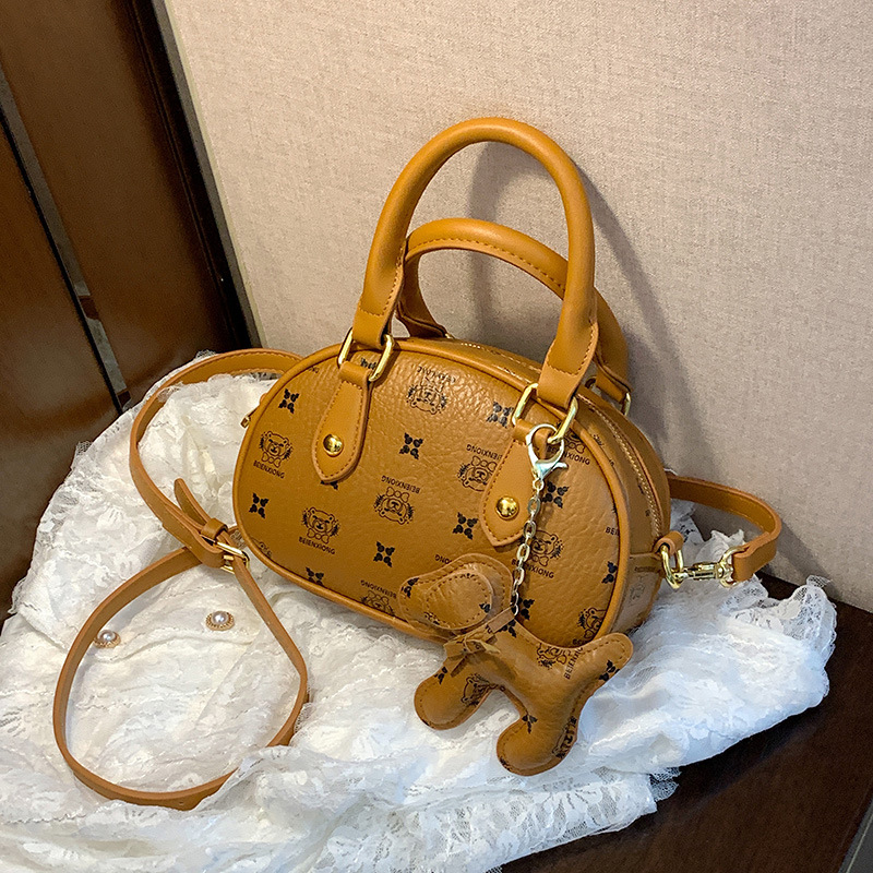 Femmes 2023 nouveau une épaule bandoulière femmes sac mode impression mignon petit ours oreiller sac filet rouge petit_voghion.com