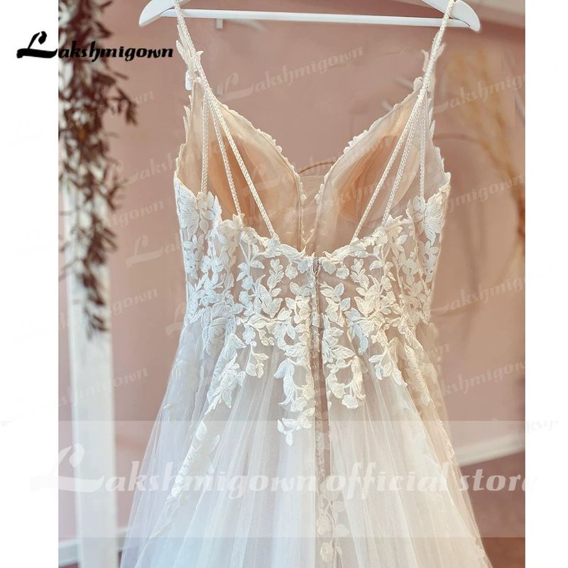 Ethereal Forest-Inspired Light Wedding Dress For Bride - Elegant Strapless A-Line Gown With Lace Detailing_voghion.com