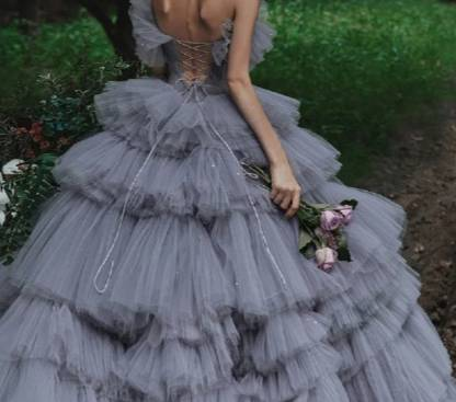 Photoshoot Ball Gown – Ethereal Tulle Cake Dress With Detachable Train & Corset Lacing (Grey/Ombre Elegant Strapless Prom Dress For Boho Styled Shoots_voghion.com