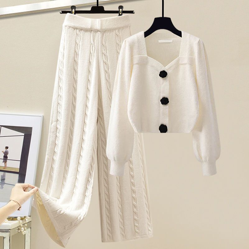 Îmbrăcăminte pentru femei Costume de toamnă și iarnă pentru femei de mărime mare, îmbrăcăminte exterioară de stil nou, vestă îngroșată, pulover tricotat, pantaloni largi, costum trei piese_voghion.com