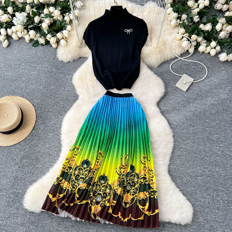 Women's Clothing Two Piece Suit High Collar Short Sleeve Knitted Top High Pleated Skirt Suit_voghion.com