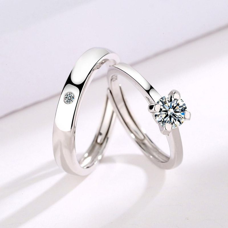 Pronto Stock Semplice Argento Colore Moda Coppia Anelli di Nozze Zirconia Cubica Eternity Band Gioielli Regalo per San Valentino_voghion.com