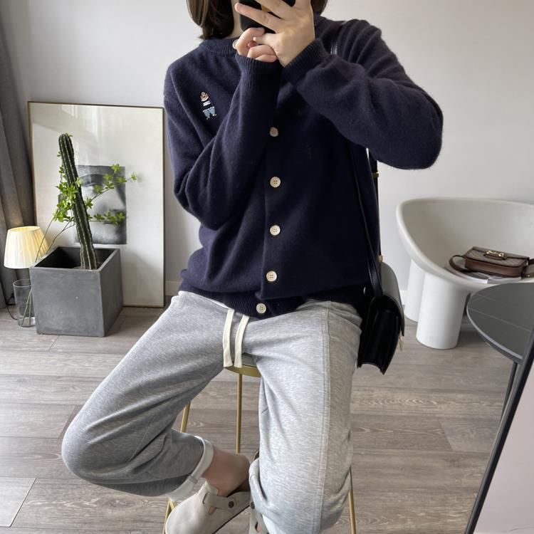 Damenbekleidung Bär Wollpullover Damen Kaschmir Strickjacke Herbst und Winter 100 Rundhals Langarm Pullover Mantel Strickpullover_voghion.com