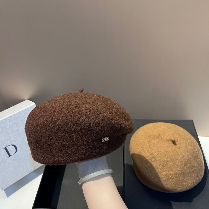 Berretti da donna berretto di lana irregolare alla moda di piccolo stile Berretto caldo australiano di alta qualità 100% lana per donna_voghion.com