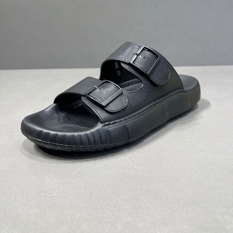 Neue Herrensandalen Einfach, modisch, künstlerisch, vielseitig. Hausschuhe mit weicher Sohle sind verschleißfest, atmungsaktiv und können_voghion.com