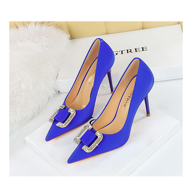 3265-K6 Fashion Banquet High Heels With Thin Heels, Shallow Mouth, Pointed Satin Metal Rhinestone Button Single Shoes_voghion.com