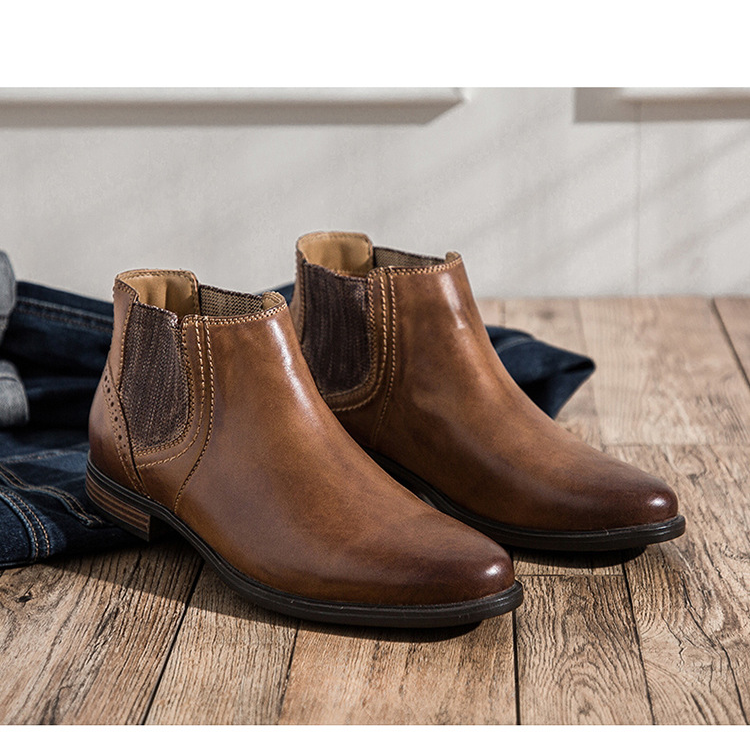 Britische High-Top-Vintage-Lederstiefel in polnischer Farbe, spitze Martin-Stiefel mit Oberschicht aus Rindsleder, Bikerstiefel_voghion.com