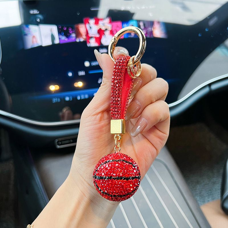 Nuovo ciondolo creativo per decorazione borsa con portachiavi per auto con diamanti incastonati in argilla, versione coreana, a forma di pallone da basket_voghion.com