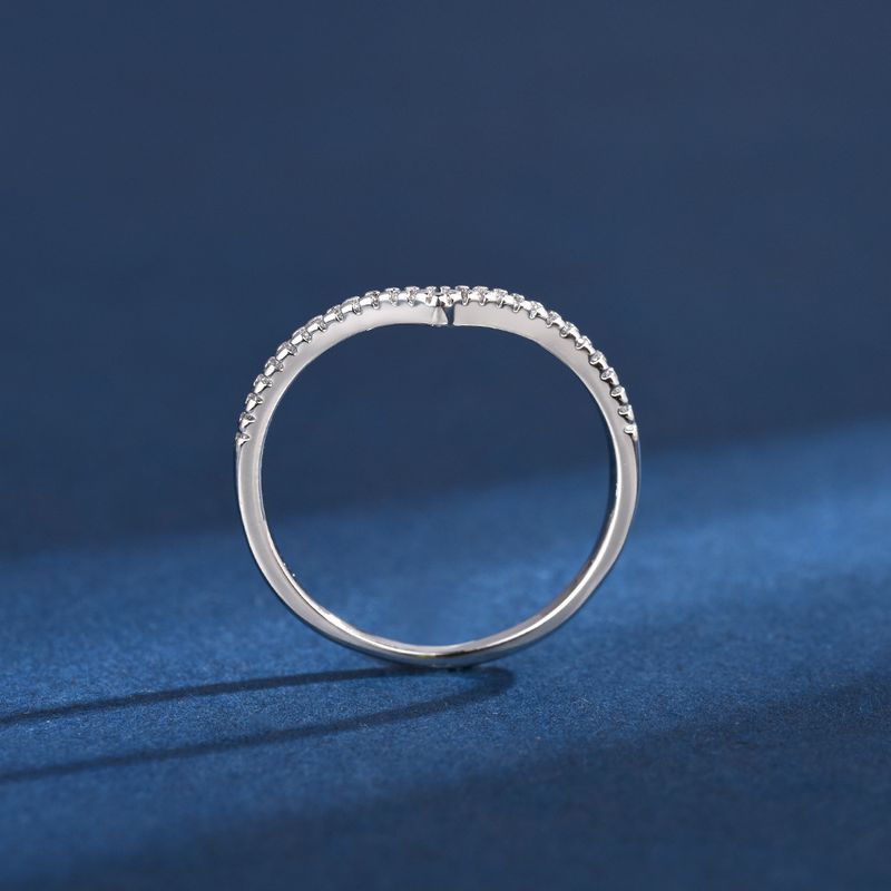 925 Silver Micro Inlaid Platinum Plated V Shaped Ring For Women Inlaid With Light Luxury Simulated Diamond Ring With Variable Ring Diamonds_voghion.com