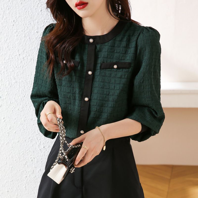 Maglietta bianca a maniche lunghe con scollo tondo per donna, autunno 2024, nuovo stile, dolce, piccola, temperamento, alla moda_voghion.com