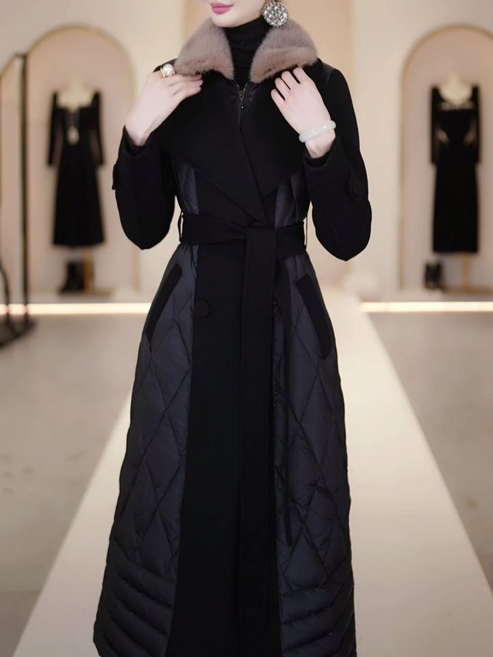 "Women's Slim-Fit Winter Down Jacket, Korean-Style Short Puffer Coat With Polo Collar, 85% High-Quality Duck Feather Fill (Black) – M To XL"_voghion.com