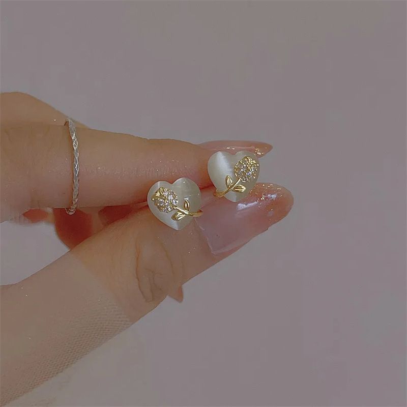 Tulip Cat's Eye Stone Love Ear Nails For Women 2024 New Collection, Unique Design, Versatile Temperament, Earrings And Accessories_voghion.com