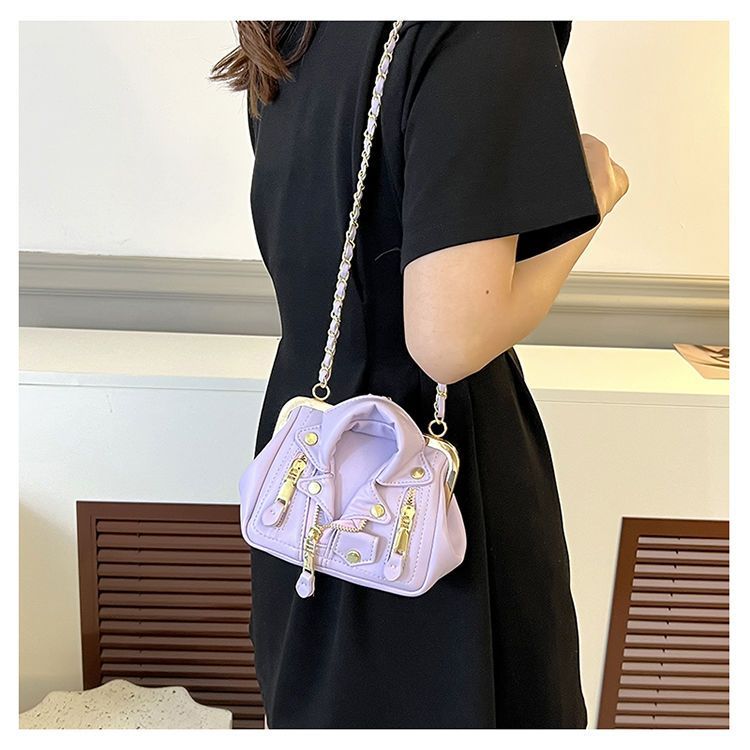 Piccola borsa personalizzata per le donne nel 2022, nuovo design di nicchia, borsa per abbigliamento unica, borsa a tracolla con catena ins alla moda_voghion.com