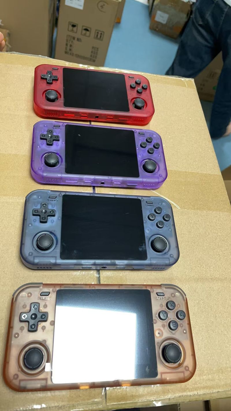 Neues tragbares GBA-Nostalgie-PS1-Open-Source-Handheld-Spielkonsole O30S UX-System_voghion.com