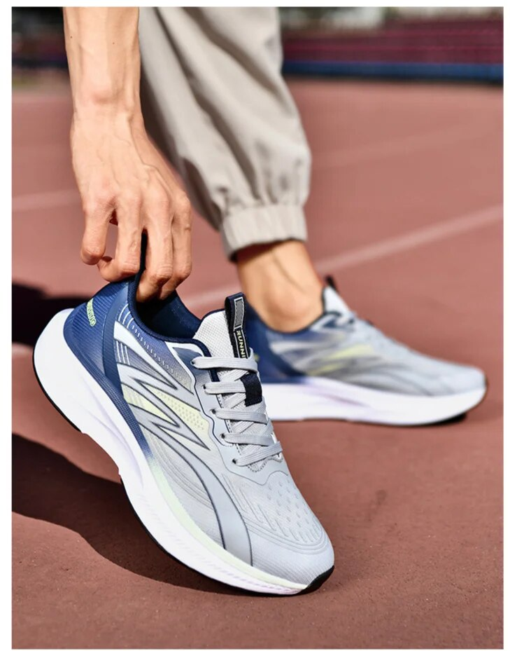Professional men, shock-absorbing, ultra light, breathable mesh sports summer, casual running shoes for male students_voghion.com