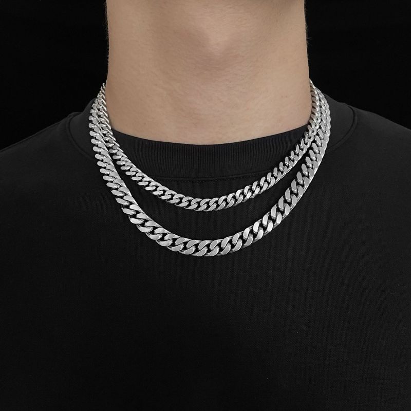 Bijoux ne se décolorent pas Collier en acier titane W Collier Hip Hop haut de gamme d'Omen Bijoux Chaîne cubaine en acier inoxydable Hommes_voghion.com