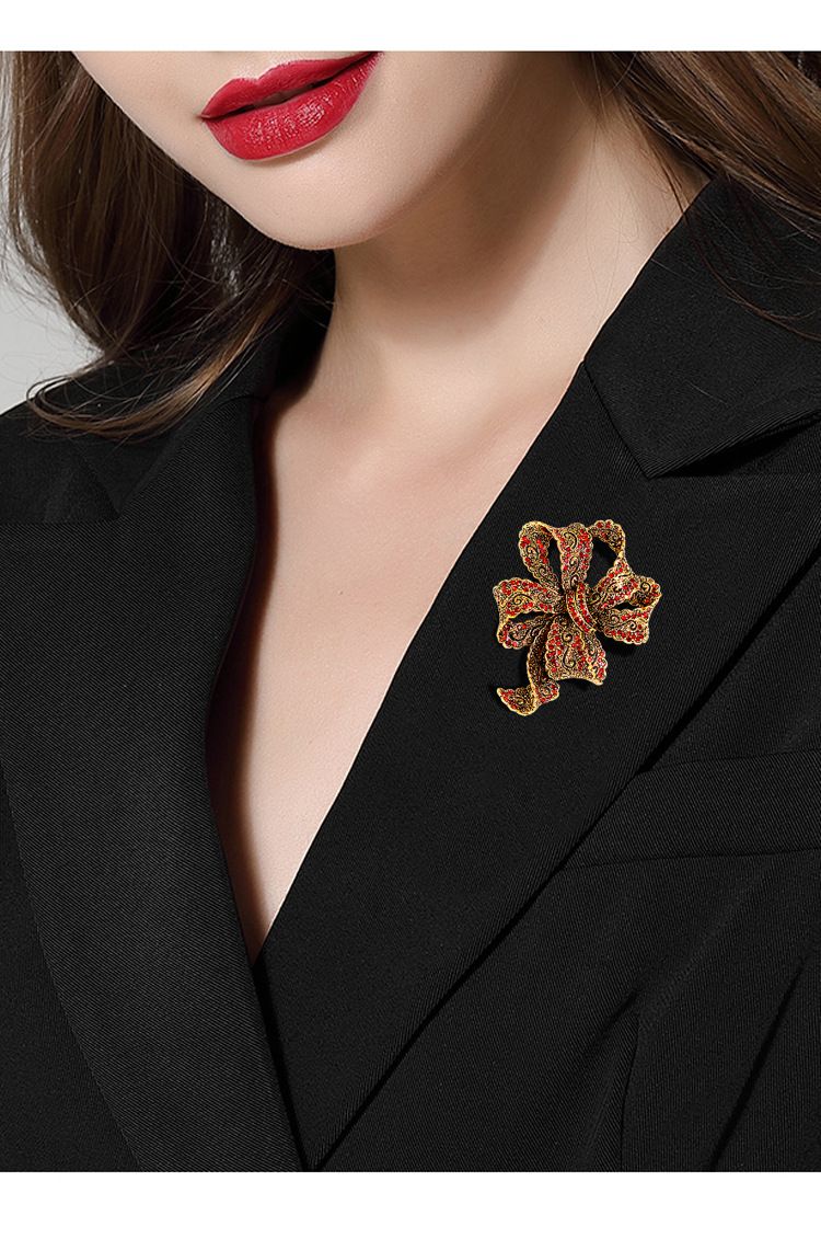 Bow studded diamond brooch, grand luxury rhinestone chest flower, alloy metal pin, coat button_voghion.com