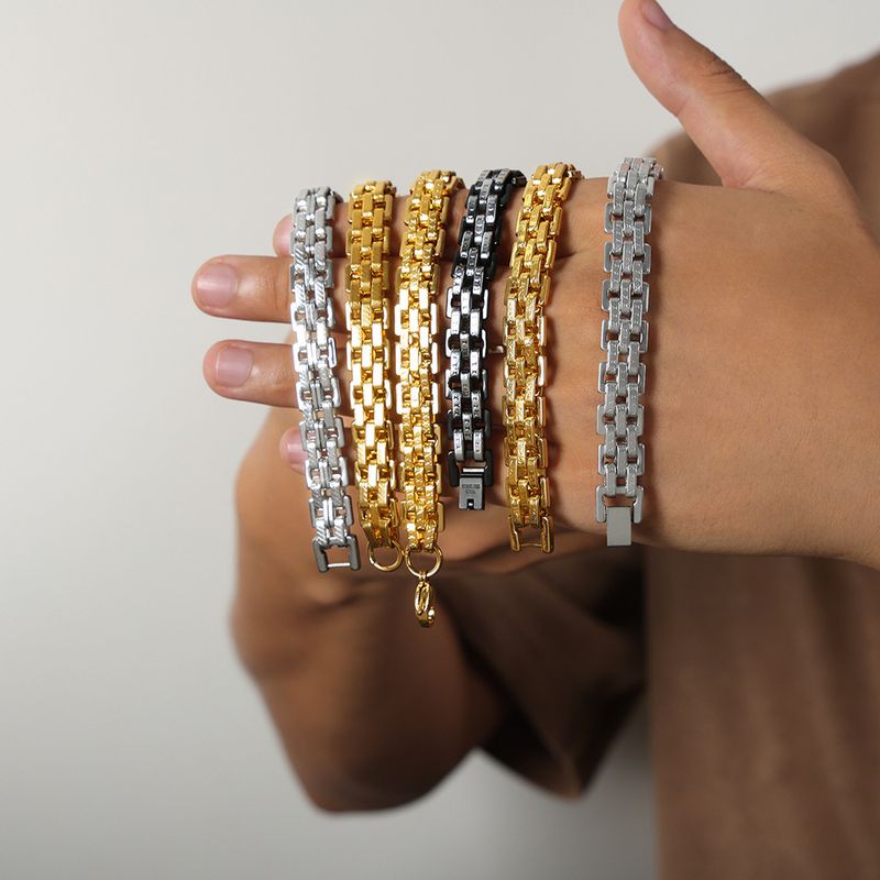 Stile medievale, semplice e versatile, accessori di alta qualità, cinturino per orologio con texture resistente, bracciale in acciaio al titanio placcato oro_voghion.com