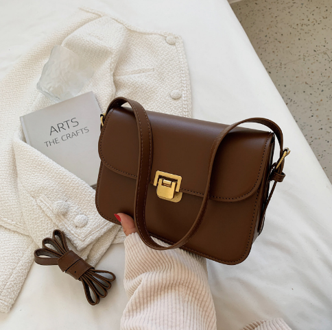2023 New Fashion Simple Crossbody Bag Retro Foreign Style Shoulder Small Bag_voghion.com