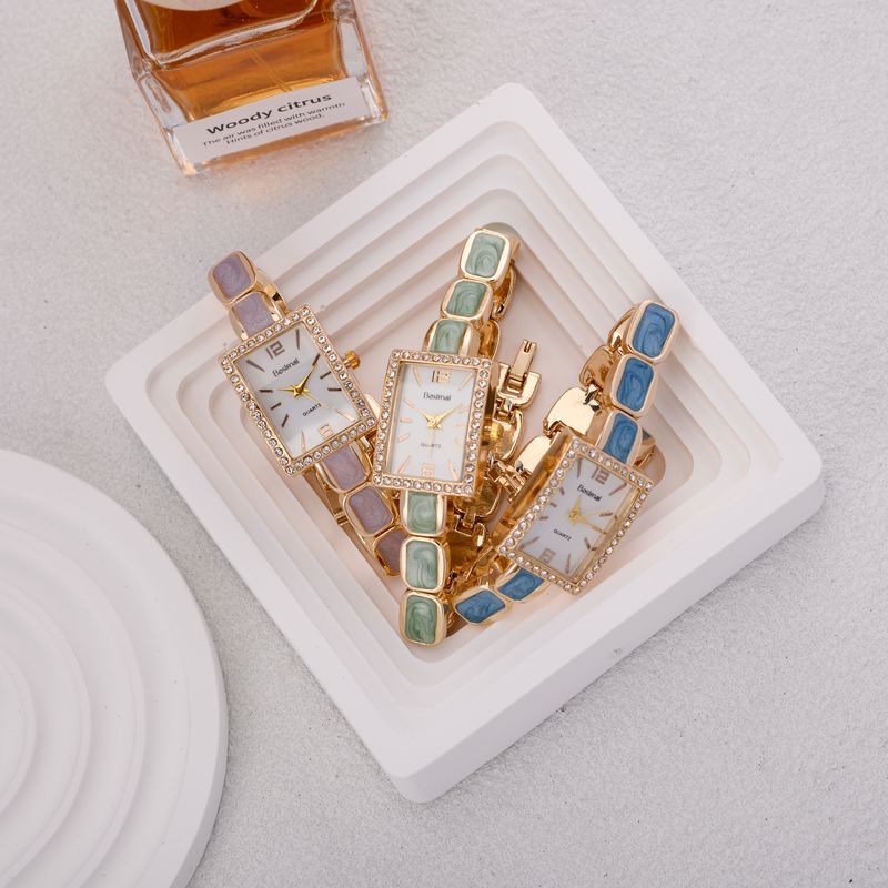 Women's Square Quartz Watch With A Stylish And Exquisite Design, Made Of Alloy Material, Featuring A Household Waterproof Dial_voghion.com