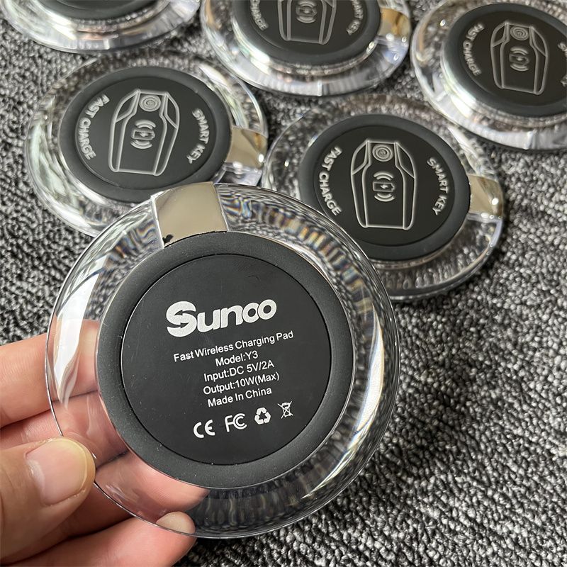 Only 11.8 Packs Bare Clothes Are Treated As Waste Products Blu-ray Compatible Stable 5v2a 10W (Max) Wireless Charger_voghion.com